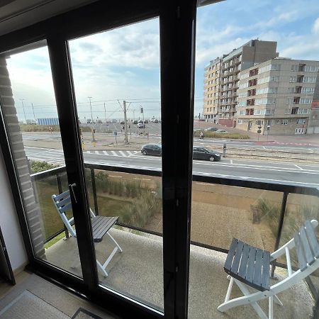 Frontaal Zeezicht In Appartement De Strandjutter Οστένδη Εξωτερικό φωτογραφία