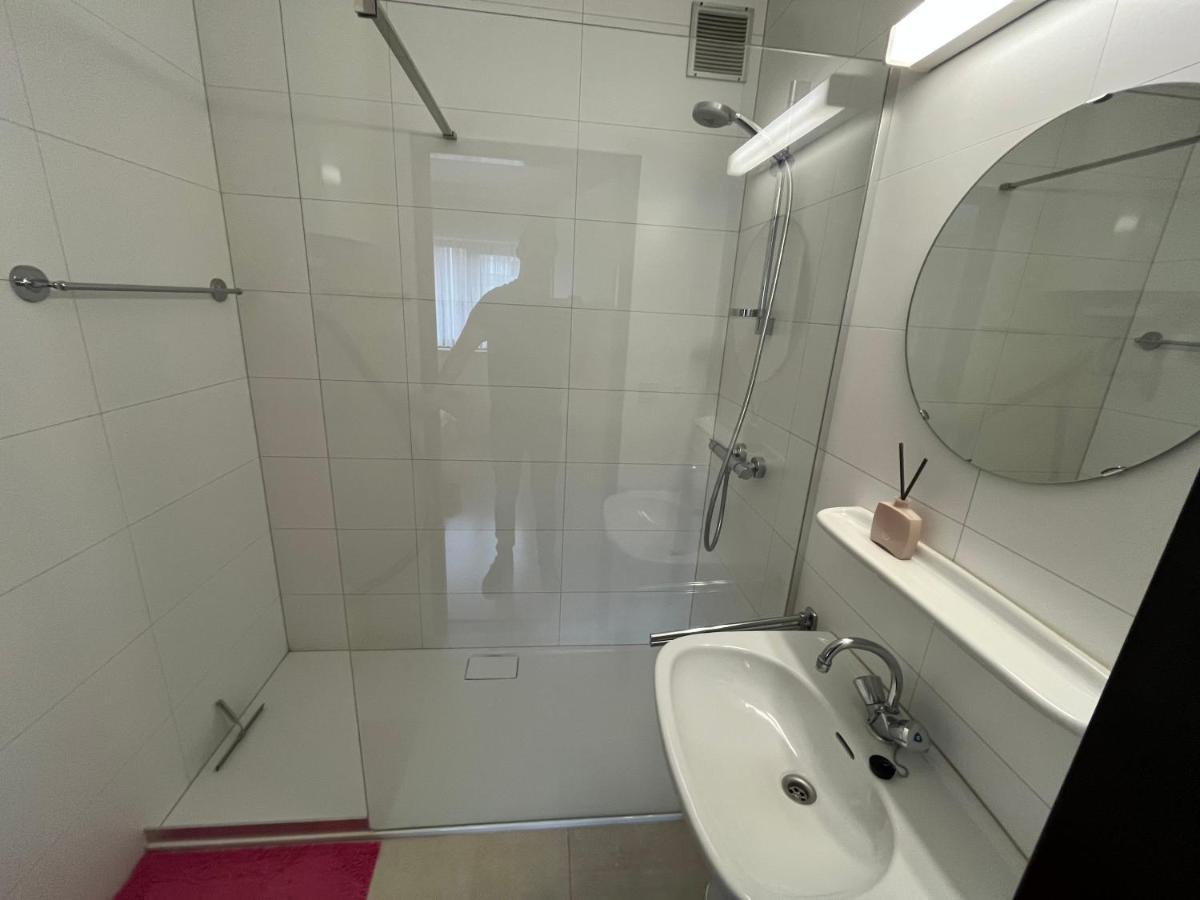 Frontaal Zeezicht In Appartement De Strandjutter Οστένδη Εξωτερικό φωτογραφία